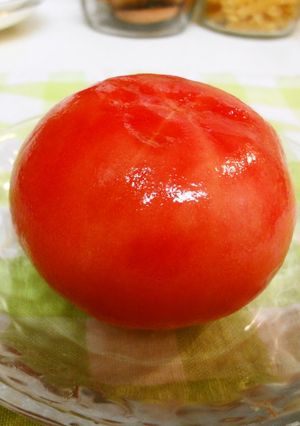 A picture of How to Peel a Tomato Easily.