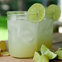 A picture of Ginger Lime Soda.