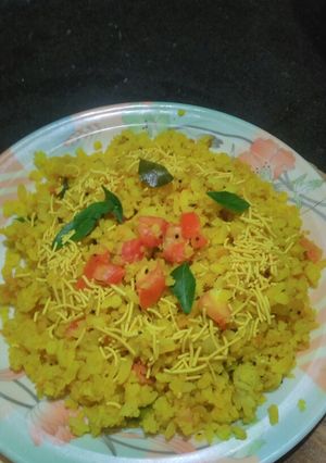 ટામેટાં પૌવા (Tomato Pauva Recipe In Gujarati) રેસીપી મુખ્ય ફોટો
