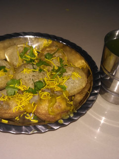 પાણીપુરી (Pani Puri Recipe In Gujarati) રેસીપી મુખ્ય ફોટો