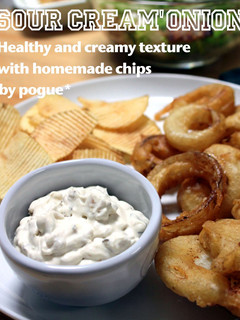A picture of Quick Sour Cream & Onion Dip with Yoghurt.