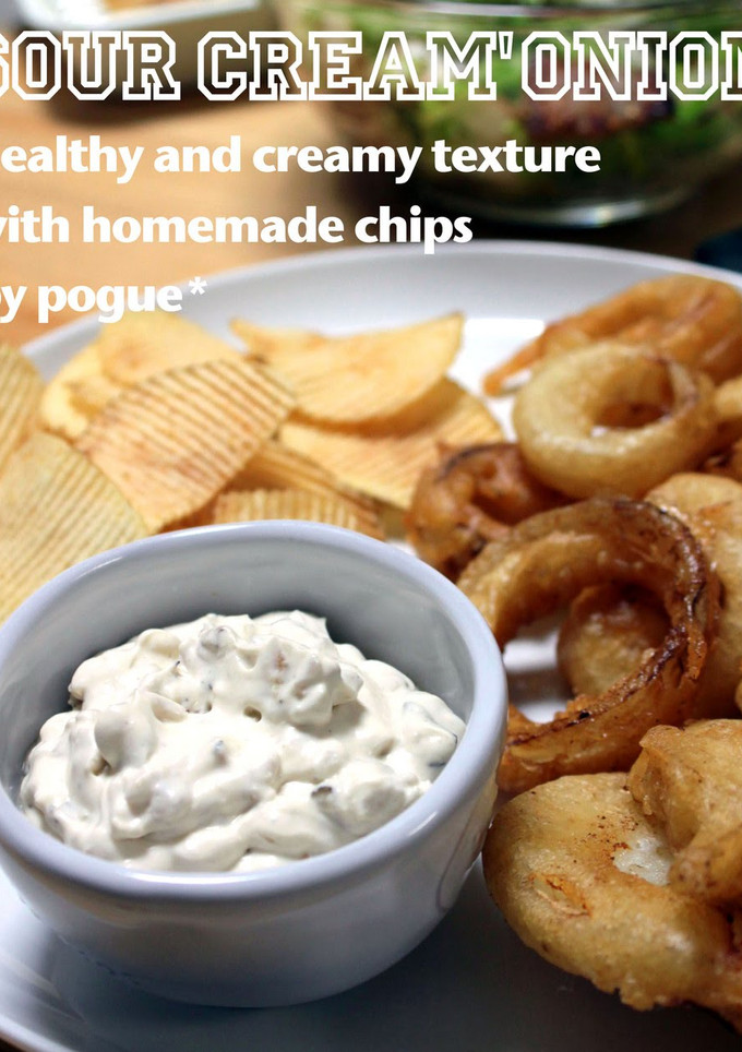 A picture of Quick Sour Cream & Onion Dip with Yoghurt.