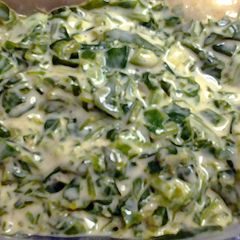A picture of spinach alfredo.