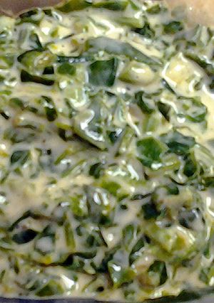 A picture of spinach alfredo.