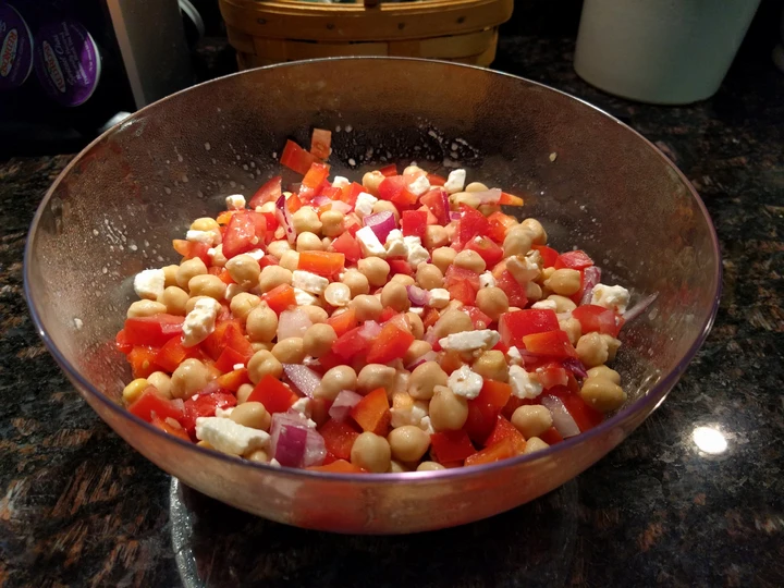 Easy Steps to Prepare Salad Yunani Buncis Cincang which So Delicious