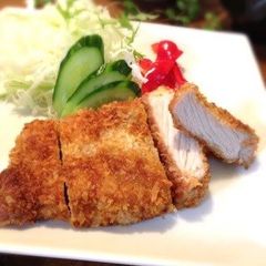The Secret to Making Soft Tonkatsu A picture of The Secret to Making Soft Tonkatsu.