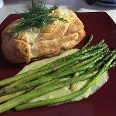A picture of Salmon en Croute.