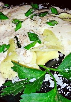 A picture of Mike's 10 MIN Creamy Alfredo Ravioli.