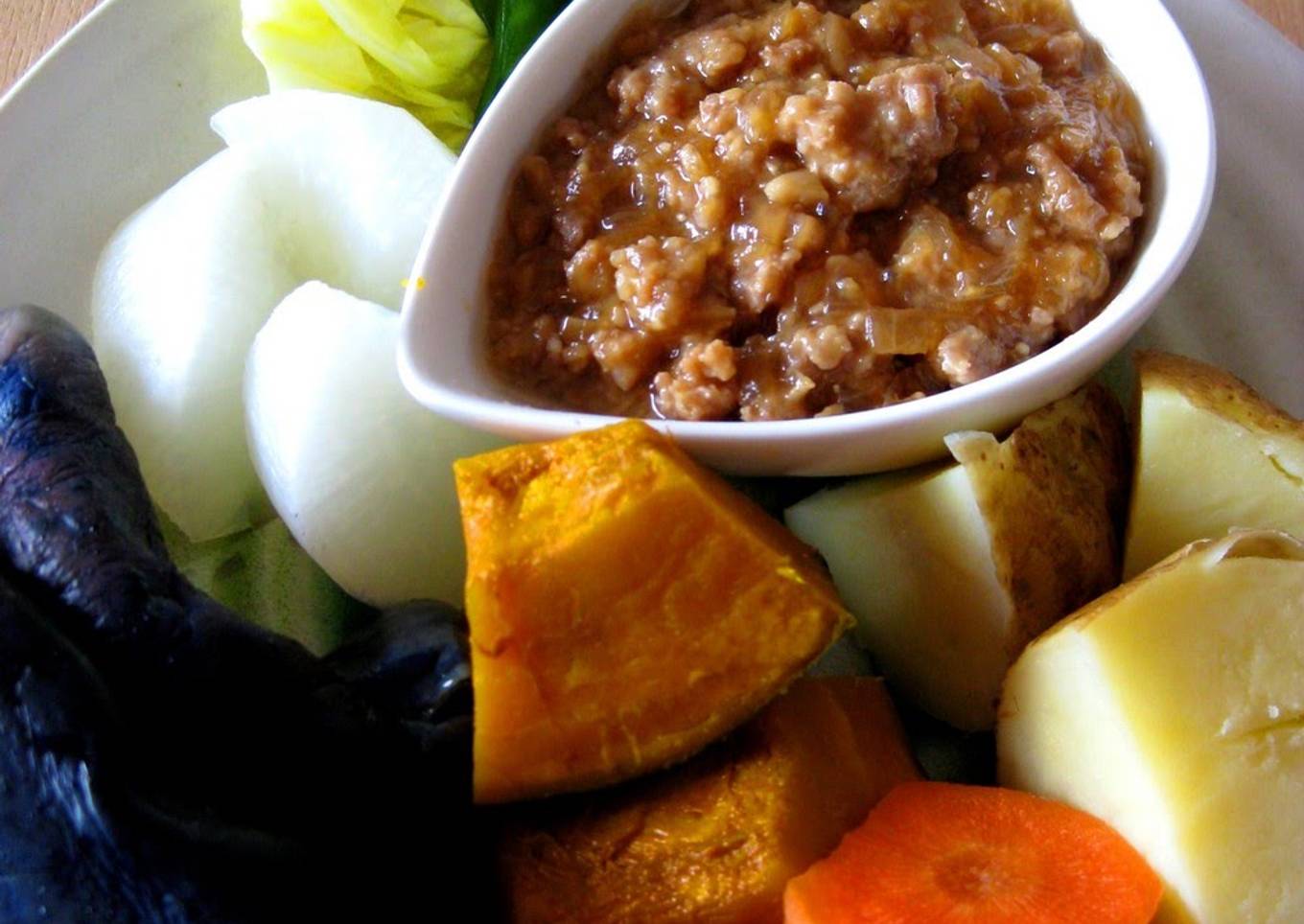 Warm Vegetables with Oyster Flavored Meat Miso