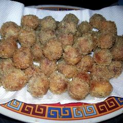 A picture of Bitterballen - Dutch snack.