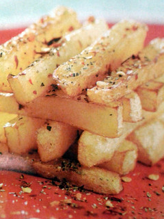 A picture of French Fries with numbing chilli salt.