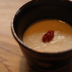 A picture of Chinese Food Therapy: Asian Pear and Lotus Root Smoothie.