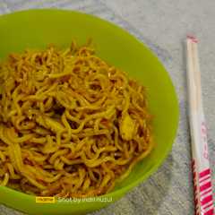 Mie Goreng Bumbu Kari Instan রেসিপির প্রধান ছবি