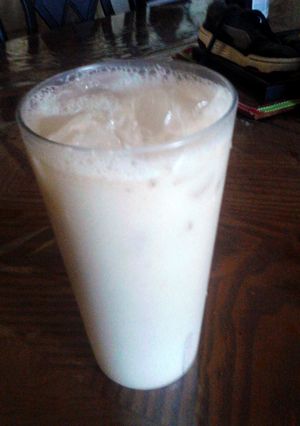 A picture of M&N's breakfast oat drink.