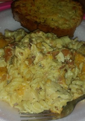 A picture of Chicken Bacon Ranch Pasta.