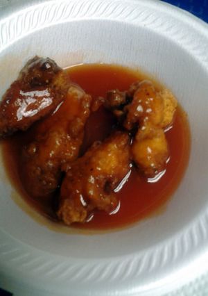 A picture of sweet and sour chicken.