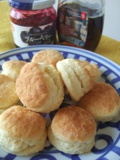 A picture of Basic Yogurt Biscuits.