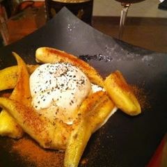 A picture of Baked Banana with Rum.
