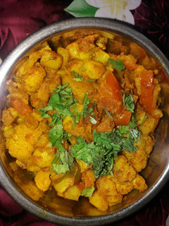 A picture of Phool gobhi aalu ki fry sabji.