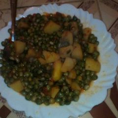 A picture of Stewed Peas+  waru.