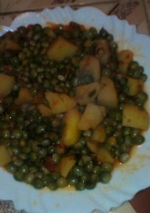 A picture of Stewed Peas+ waru.