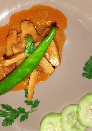 A picture of Arvi masala with lemon.