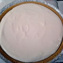 A picture of No bake cheesecake.