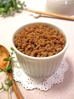 A picture of Everybody's Favorite Sweet and Salty Chicken Soboro.