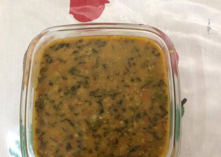 Palak dal (spinach with tur dal)