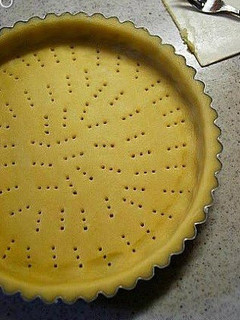 A picture of How to Blind-Bake Pate a Fonce & Tart Crusts.