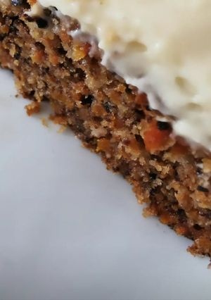 Foto de Bolo de Cenoura e Especiarias com Queijo Creme