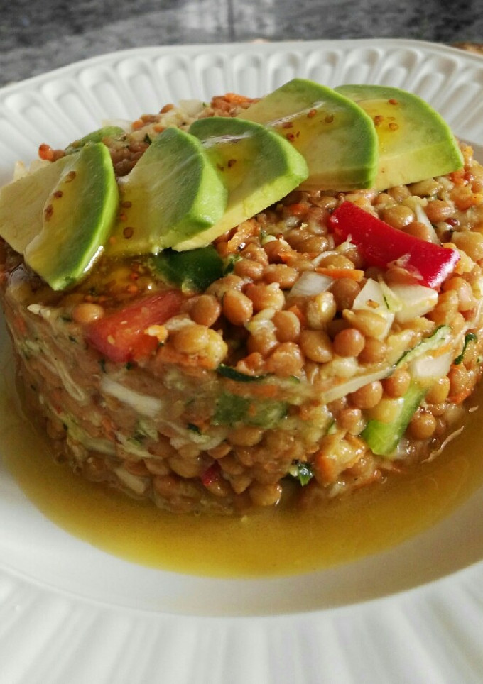 Una foto de Ensalada de lentejas con aliño de mostaza y miel