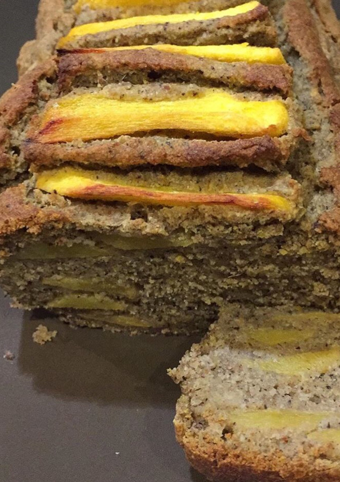 Una foto de Bizcocho de naranja y caqui