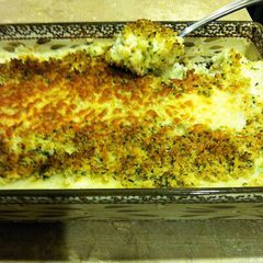 A picture of Mashed potato and cauliflower casserole.