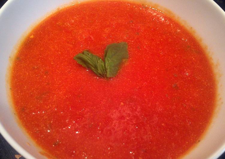 tomato, basil, & roasted red pepper soup