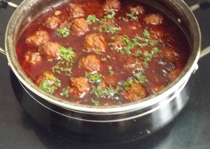 Mutton mince kofta curry