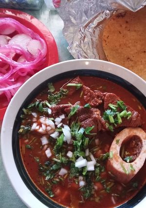 Una foto de Birria estilo Tijuana