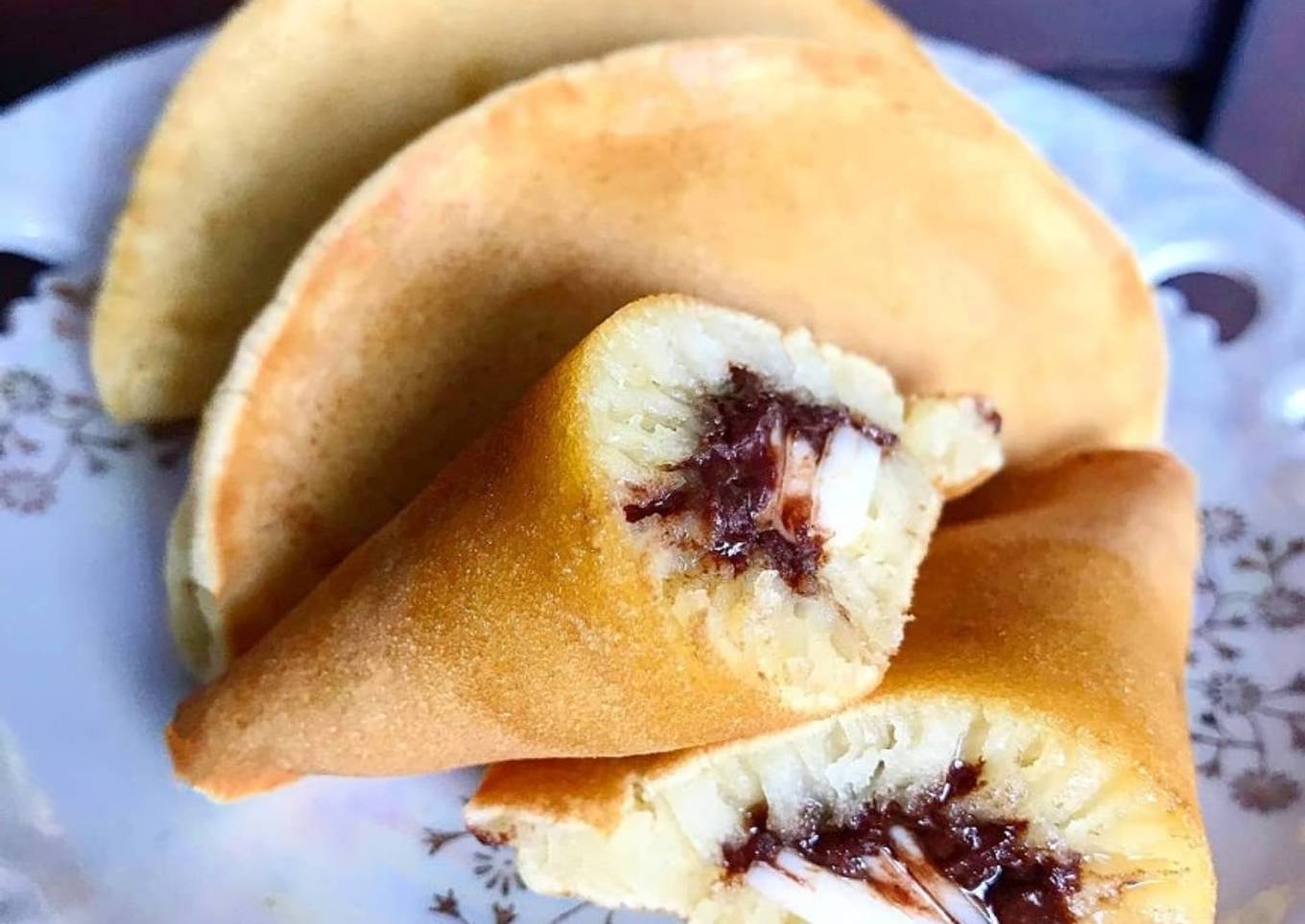 Martabak Manis Lipat - resep kuliner nusantara