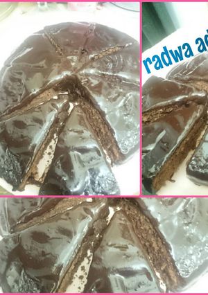 A picture of Delicious Brownies with Chocolate Sauce 🍫😃.