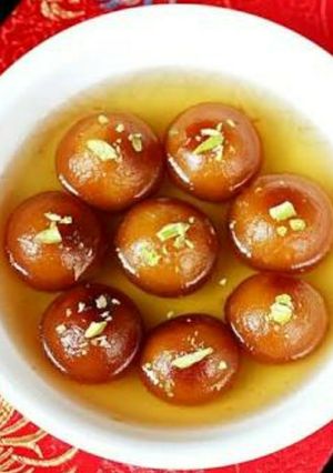 A picture of Sooji's gulab jamun.... spectrum of sweetness.