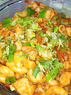 A picture of Mix chicken Macaroni.