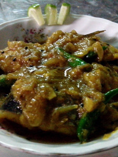 A picture of boal fish curry.