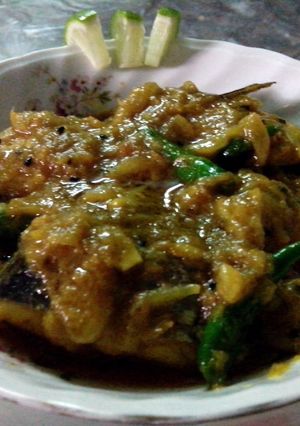 A picture of boal fish curry.