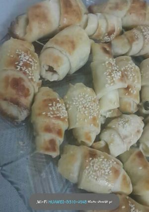 صورة لوصفة معجنات بالجبنه و النقانق