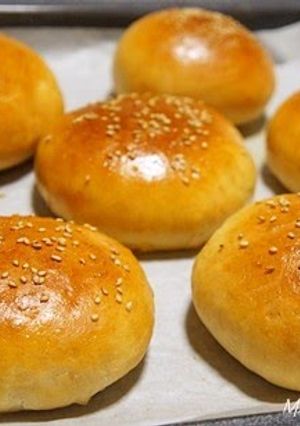 A picture of Whole Wheat Hamburger Buns (using a bread maker).