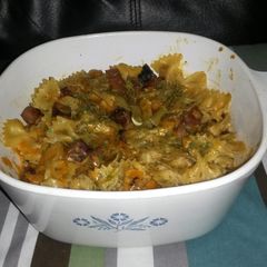 A picture of Ham noodle bake.
