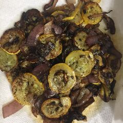 A picture of Squash & Onions.