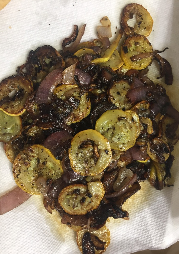 A picture of Squash & Onions.