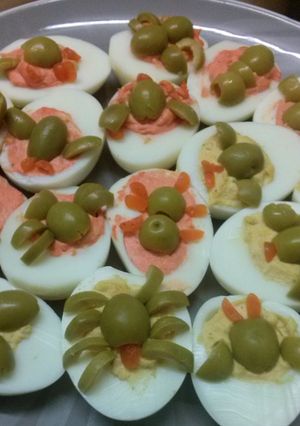 A picture of Creepy Crawlers Deviled Eggs.