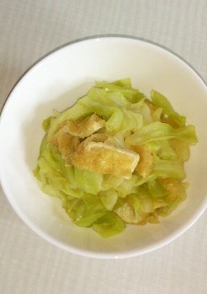 A picture of Simmered Cabbage and Aburaage.